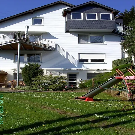 Daire Forest Hideaway, Cleaning Included