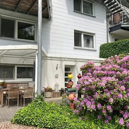 Forest Hideaway, Cleaning Included * Sellerich